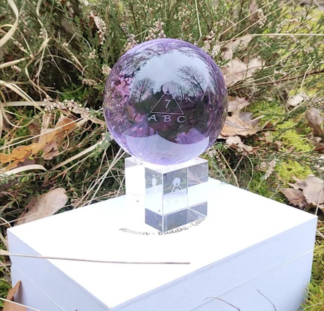 ABC Bol 12cm Incl. voetje en opbergdoos