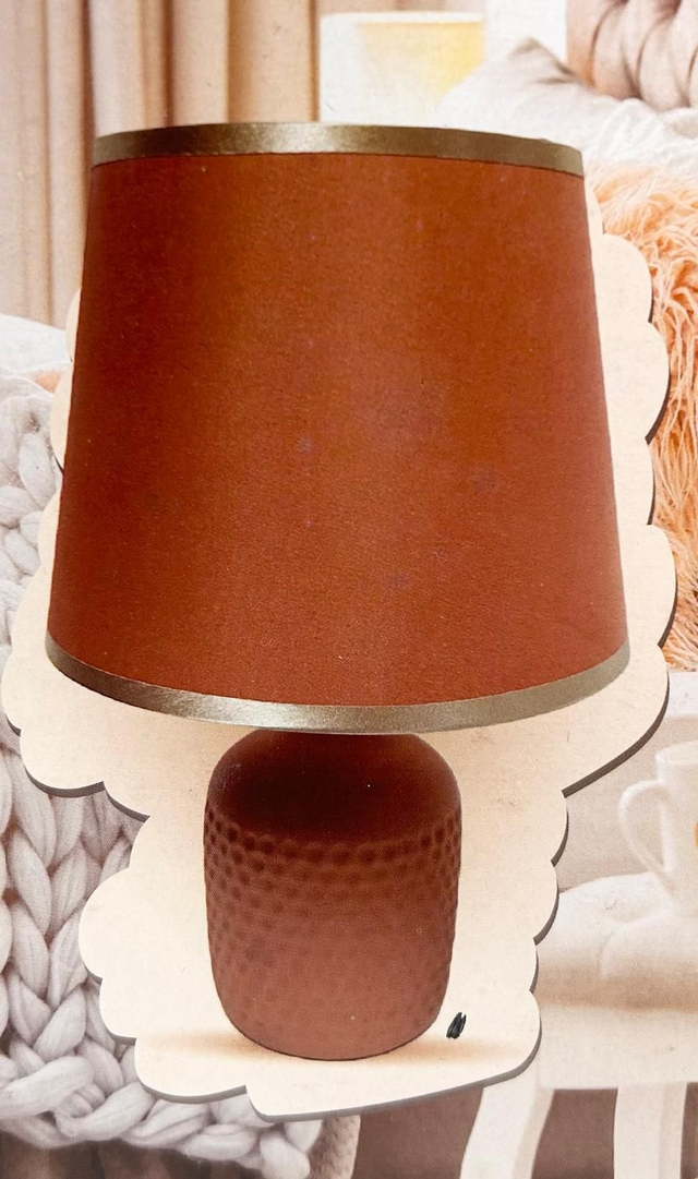 Lampada ceramica color ruggine completa di paralume