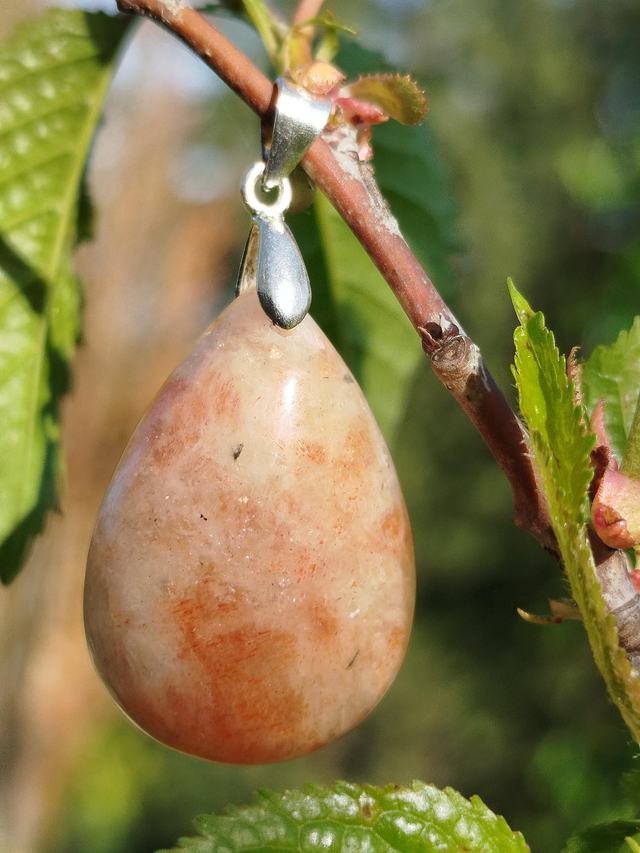 Pendentif Pierre de Soleil 