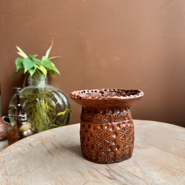  “Sunmark Vessel” – Multi-purpose Clay Dish with Ethnic Imprints