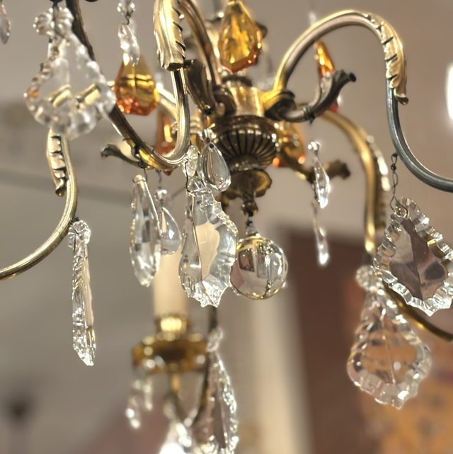 Französischer Kronleuchter Messing / Kristall/ Amber