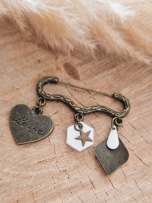 Broche à breloques "Amour vintage" - Support bronze 