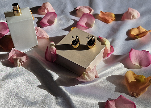 Boucles d'oreilles Grosses gouttes d'eau creuses en argenté ou doré 