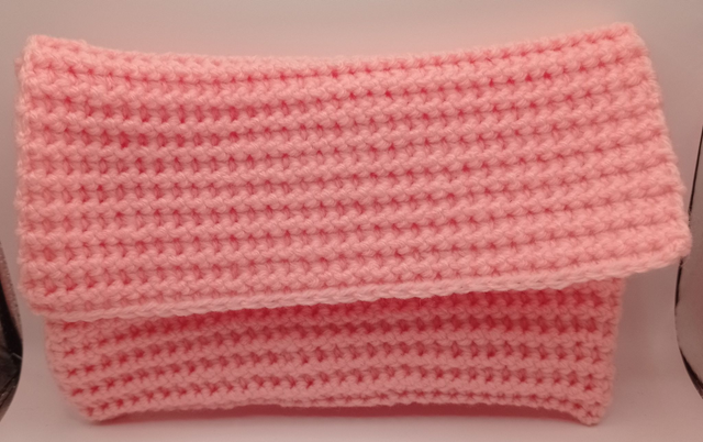 Pochette rose point en forme de croix