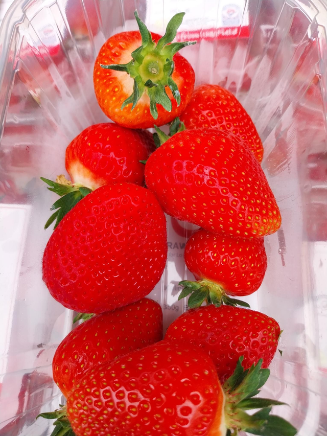 Strawberry 350g. (Fife)