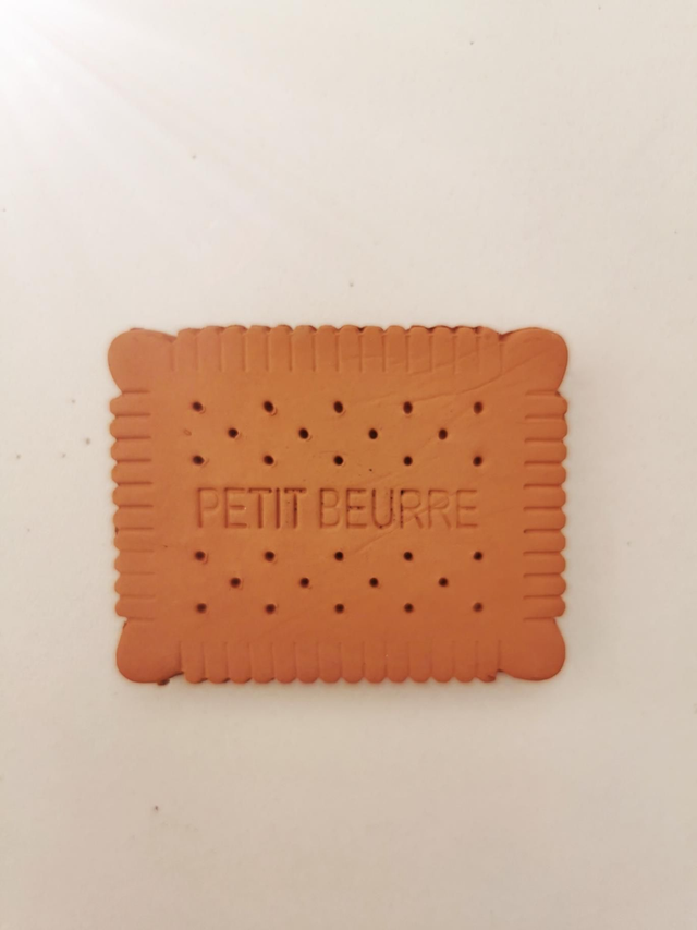 Magnet en argile "petit beurre" 