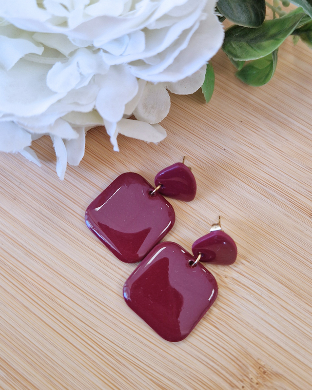 Luxueuse - Collection bordeaux - Boucles d’oreilles artisanales en pâte polymère et résine