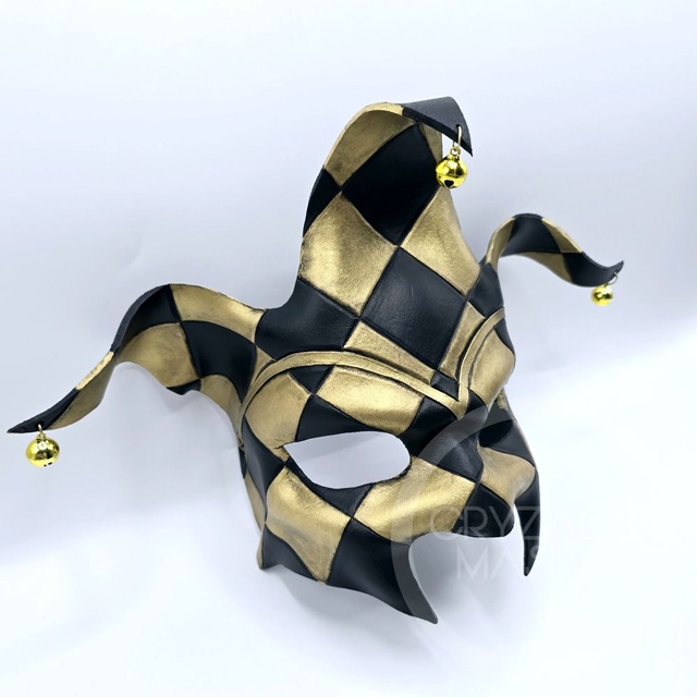 Harlequin mask