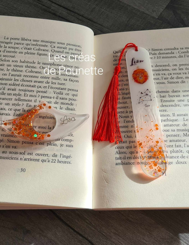 Marque-page "lion" et sa bague de lecture