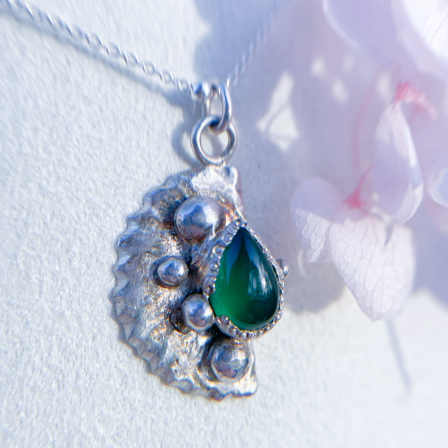 Pendentif argent et agate verte 