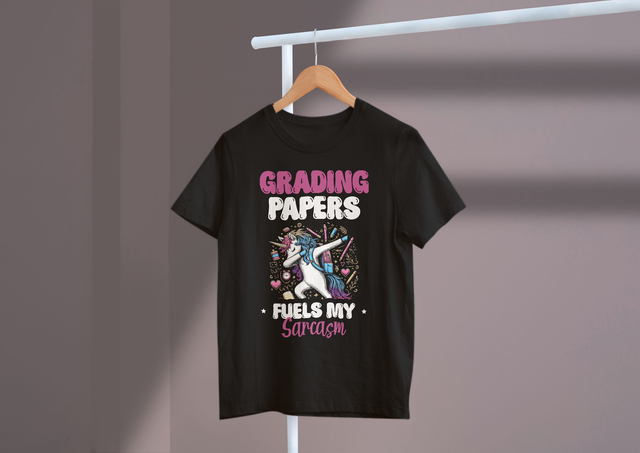 Grading Papers Fuels My Sarcasm Teacher Humor Classroom. Benotungspapiere fördern den Sarkasmus meines Lehrer-Humors im Klassenzimmer