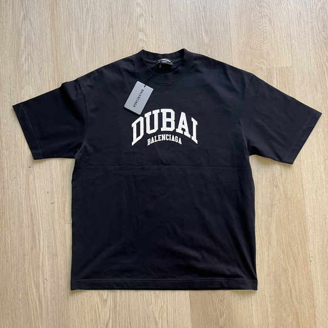 Balenciaga t-shirt Dubai black size XS NEW