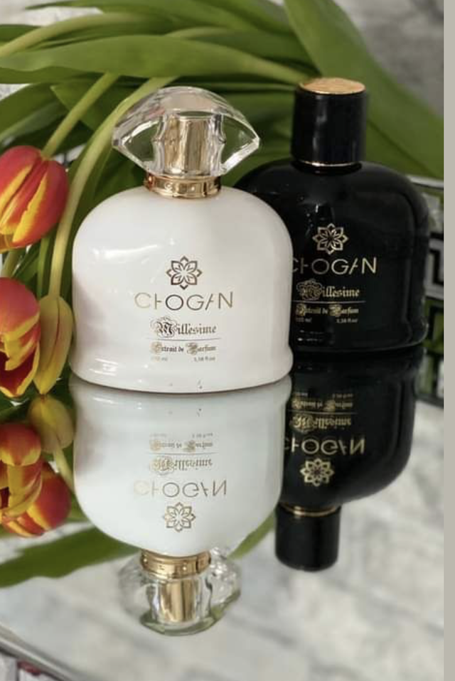 N° 038 Parfum Homme qui refuse de se conformer à des modèles préétablis et qui s'affranchit de toutes les conventions