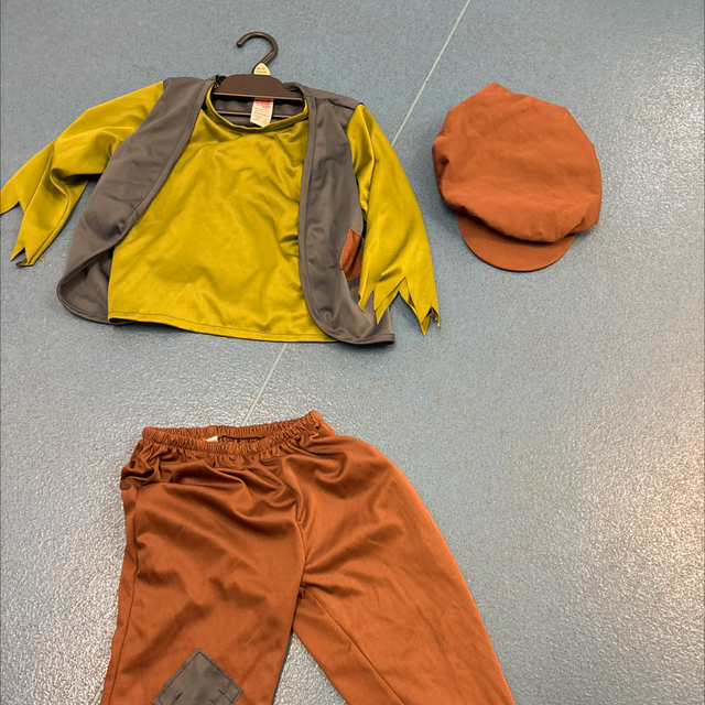 Victorian boys costume age 4-6 