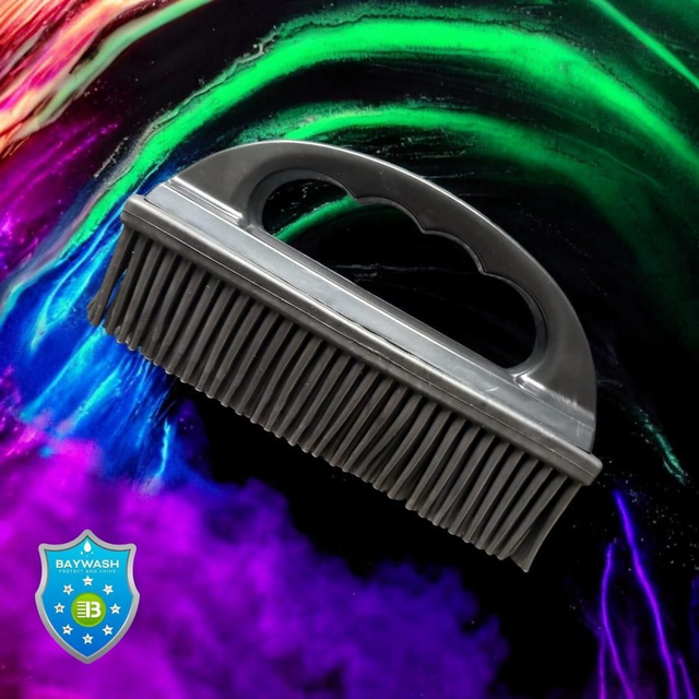 Pet hair removal brush (black)