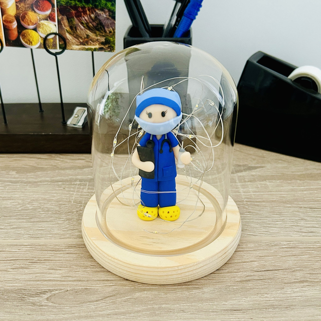 Cloche lumineuse l'infirmière dévouée