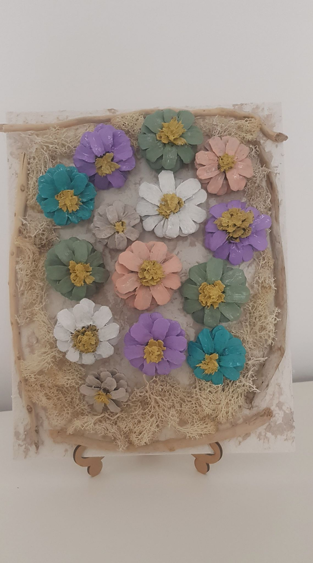 Cadre Florale Pommes de pin