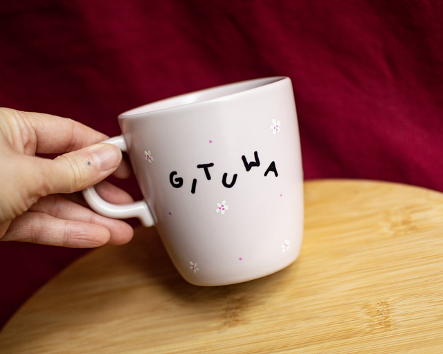 Duży różowy kubek „gituwa”