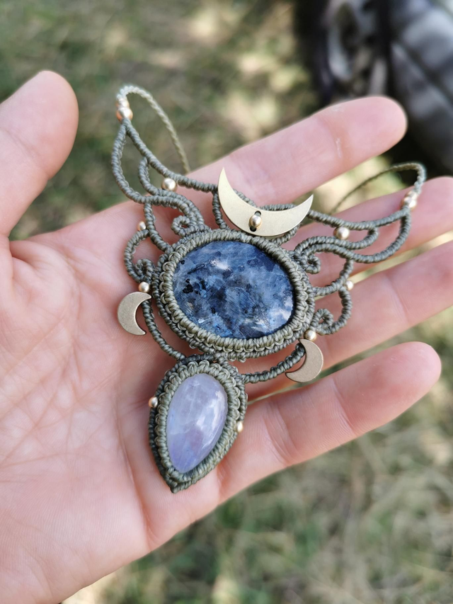 Collier lunaire ~ Larvikite & Labradorite blanche