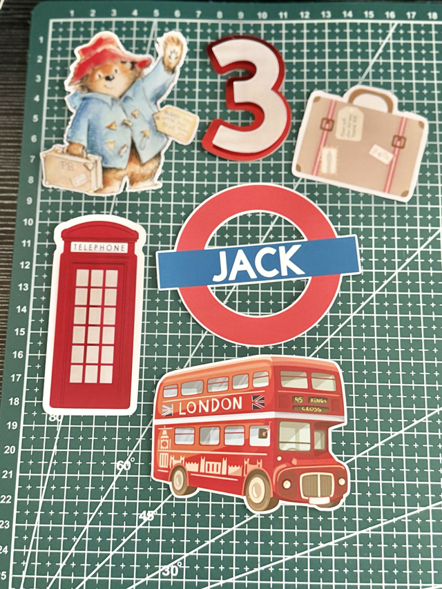 Paddington Bear cake topper