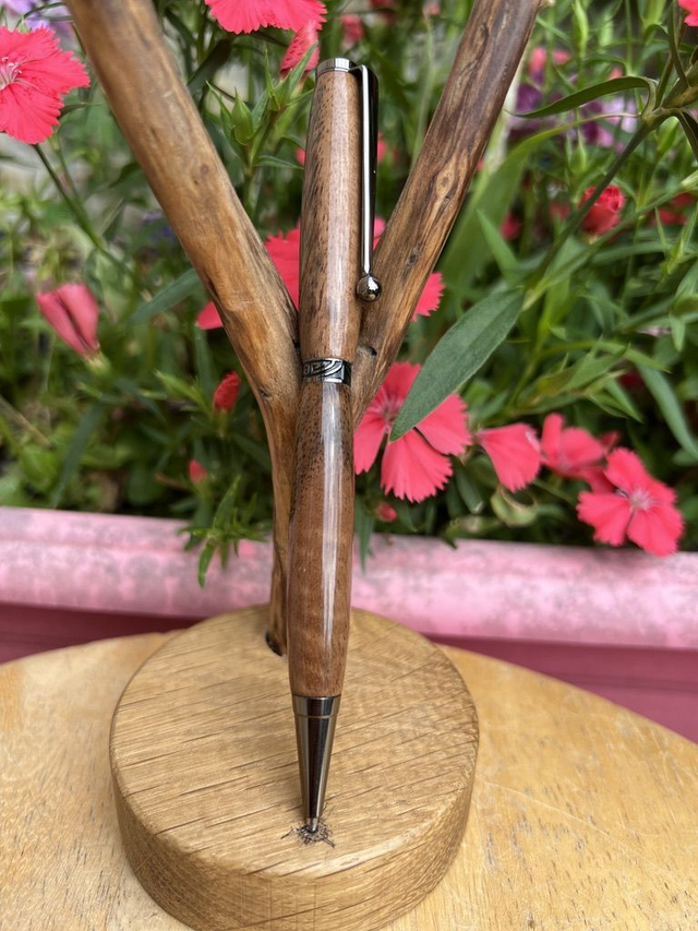 Stylo art deco gris Noyer Turc Français