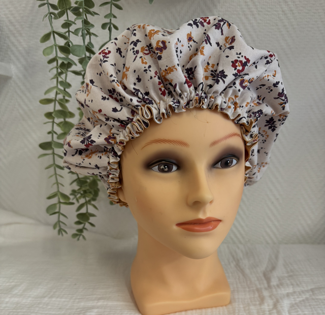 Bonnet de soin en satin