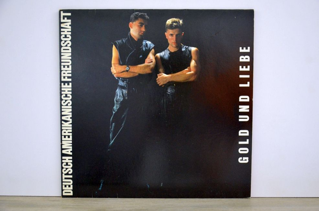Deutsch Amerikanische Freundschaft - Gold und Liebe (1981)