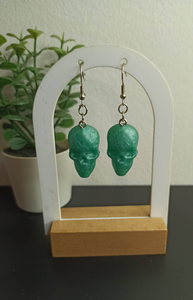 Boucle d&#039;oreille tête de mort (420)