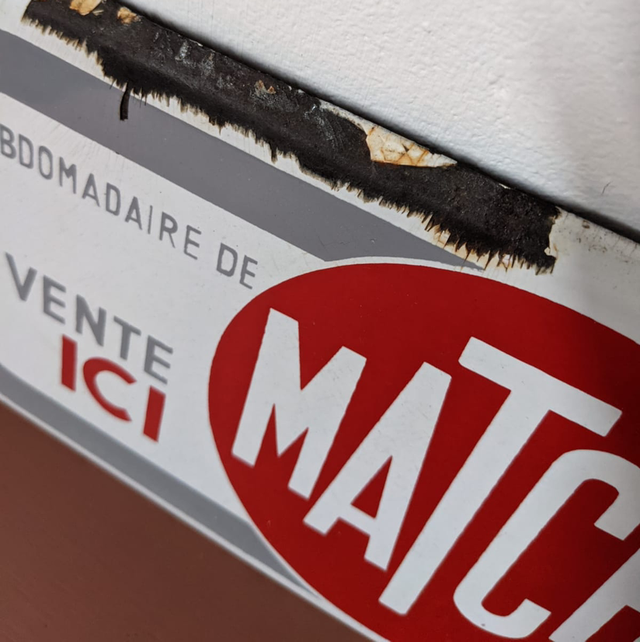 Plaque émaillée publicitaire « Paris Match »