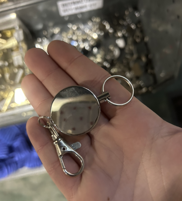 Retractable key ring
