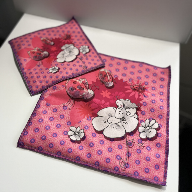 Serviette nénuphar et sa lingette