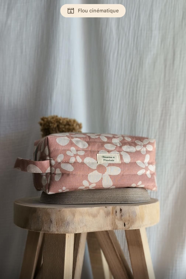 Trousse matelassée côté carré - Collection "Vanille-Fraise"