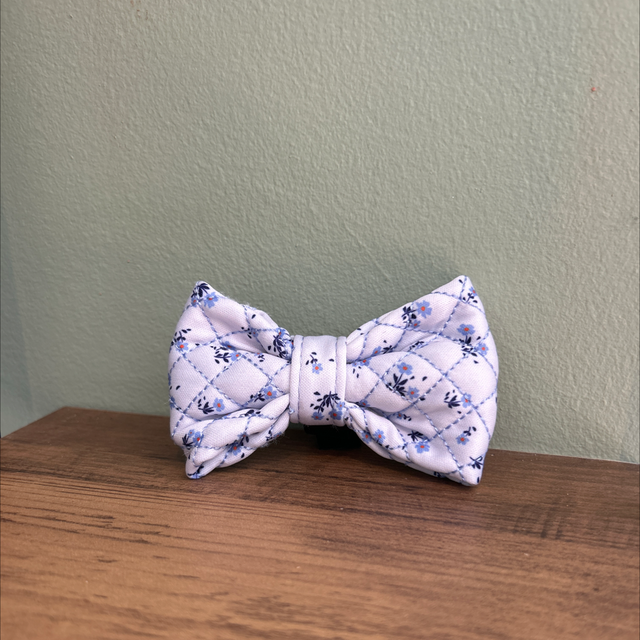 Quilted ditsy floral periwinkle bow tie 
