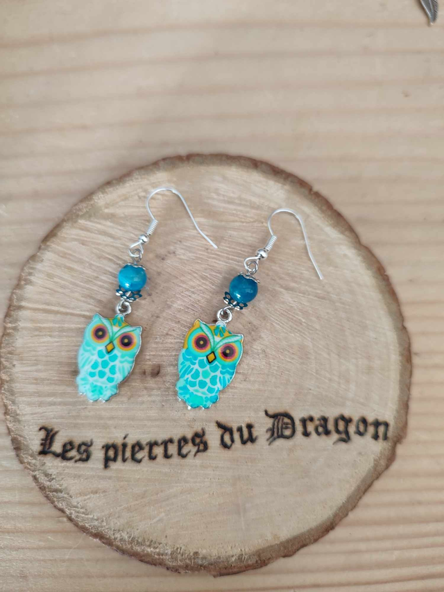 Boucles d&#039;oreilles sérénité nocturne, chouettes et apatite bleue