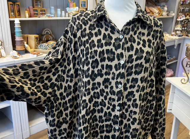 Oversized Musselin Bluse Leo  hell