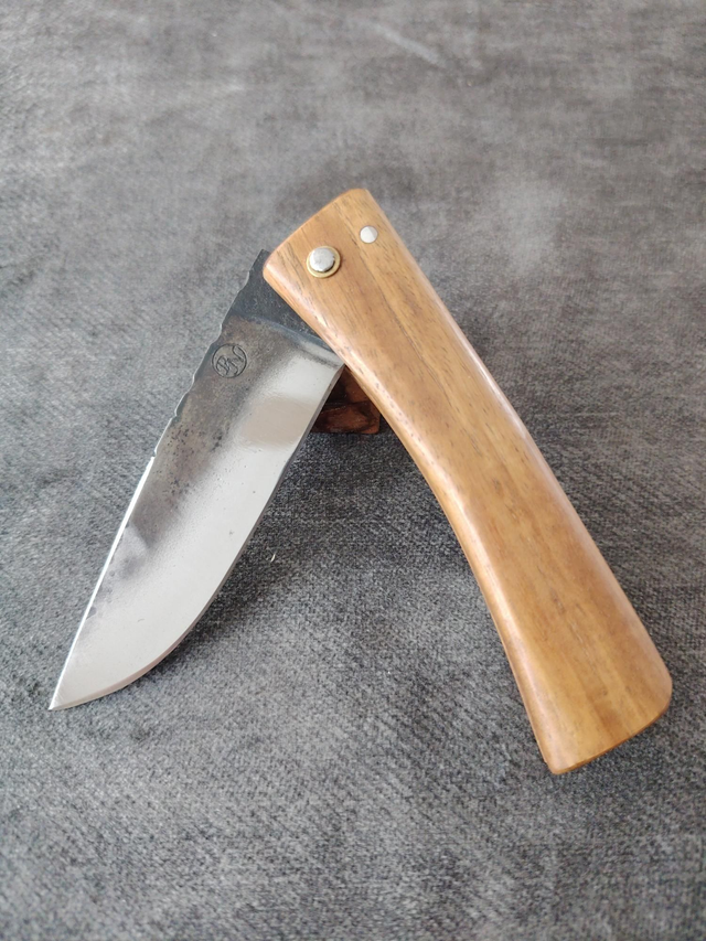 2 clous classique Narra n°2