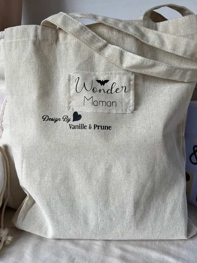 Tote bag, sac en toile de lin beige  ** WONDER MAMAN **