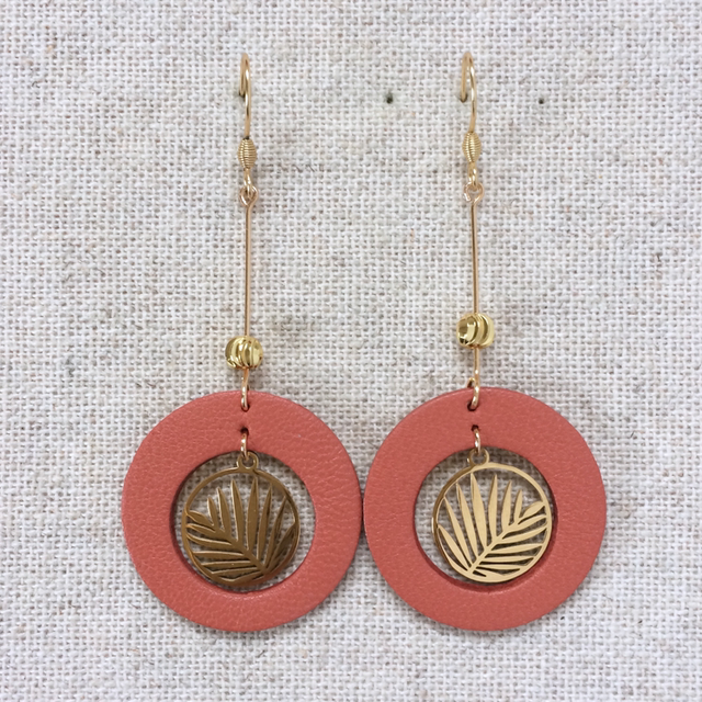 Boucles d’oreilles « Harmonie » dorées, cuir terracotta