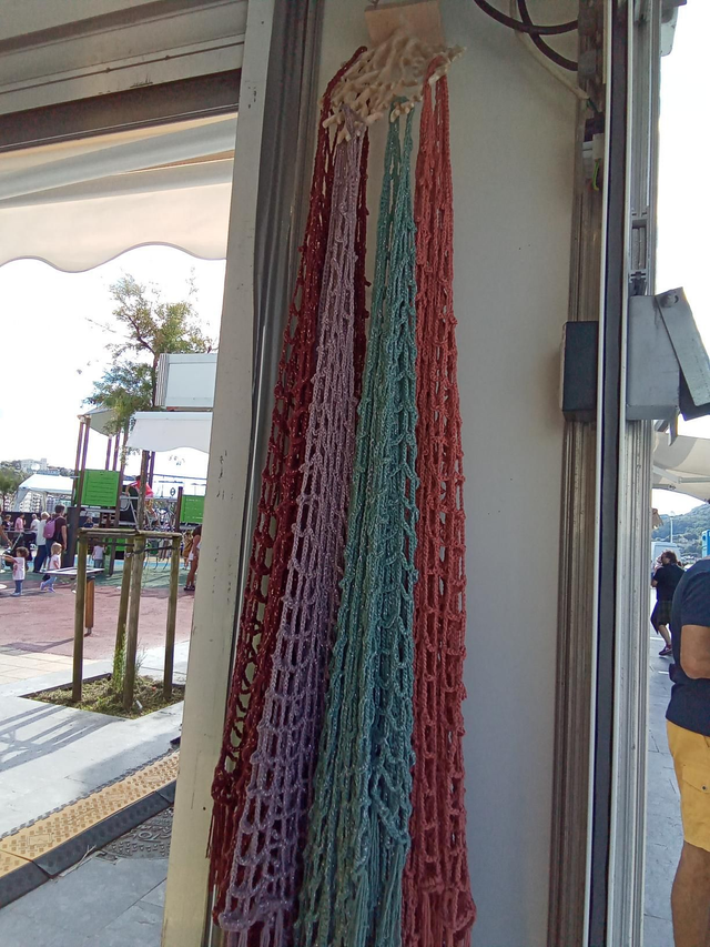 Chal rede pequena. Xal sarea txikia