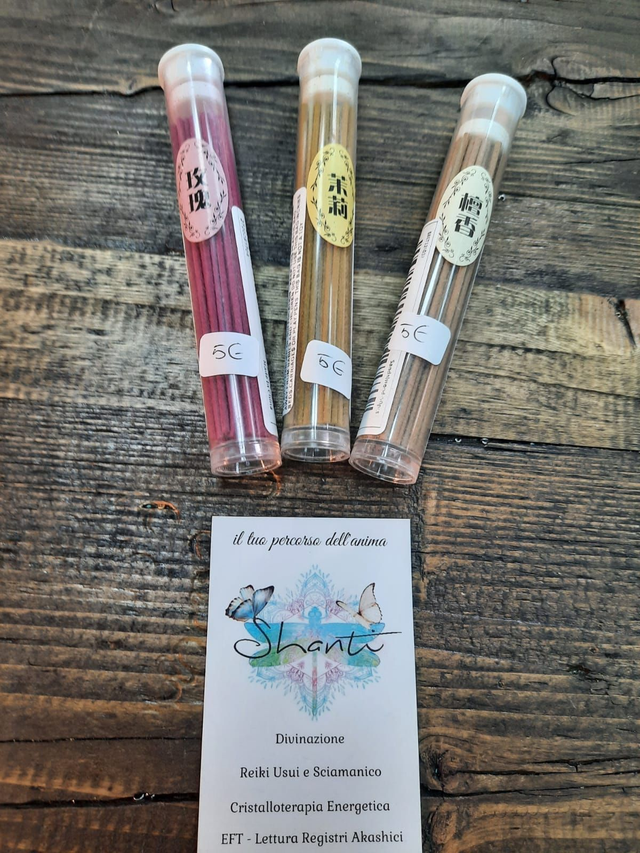 Incensi in bastoncini