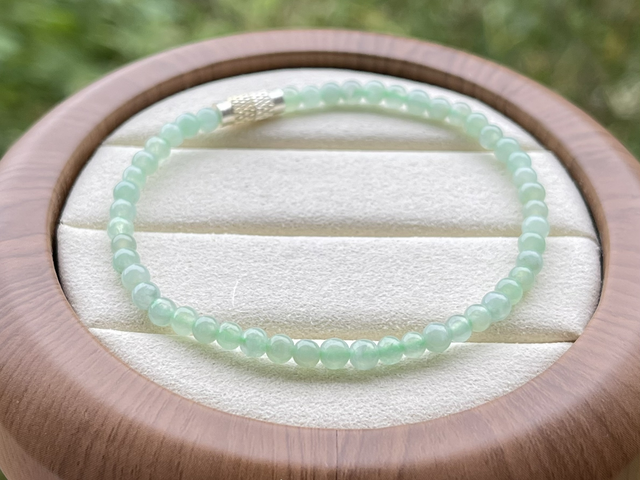 Bracelet perles de jade vert prairie (4mm) - HS720