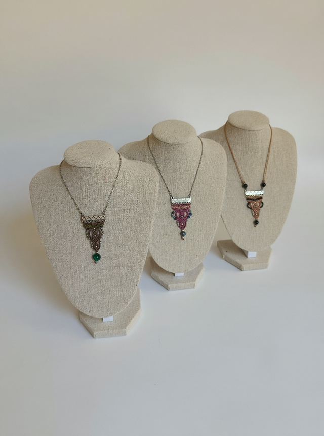 Collier ethnique – Micro Macramé & Zamac