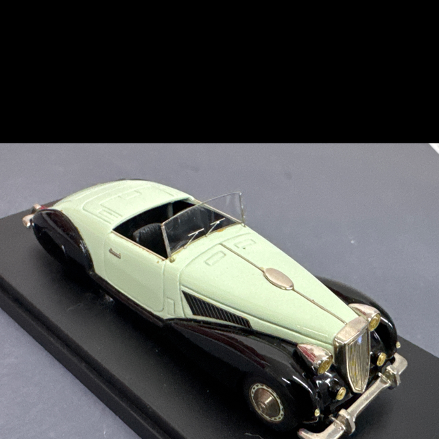 Lancia Astura 1938 grün/schwarz ABC Brisnza  1:43