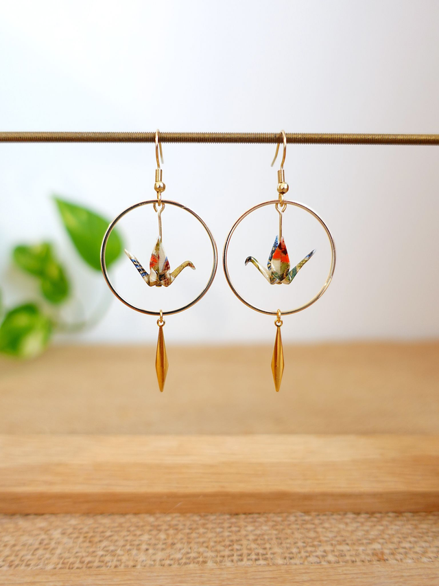 Oiseaux, Grue en Origami / Papier japonais washi / Beige, orange, or / Créole, Anneaux /  Boucles d'oreilles origami / Inox doré