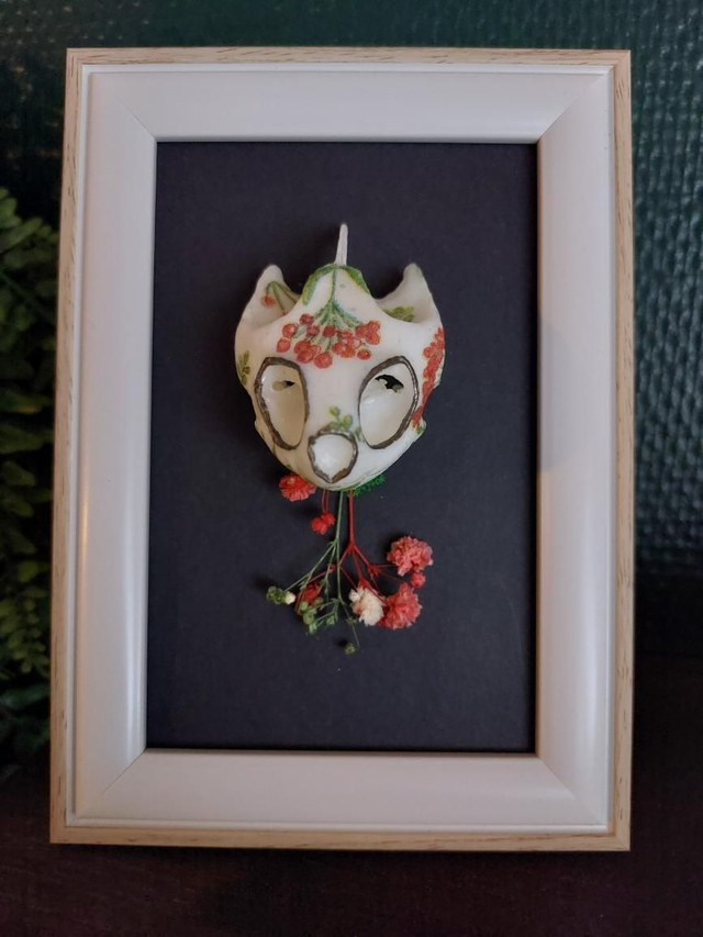 Cadre avec un crâne de tortue en résine 