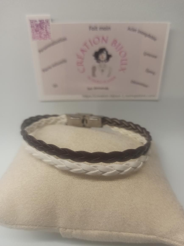 Bracelet tressé marron et blanc 