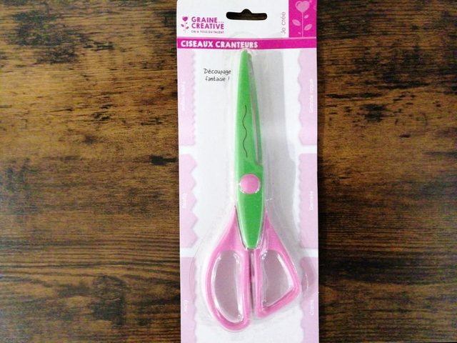 Ciseaux cranteurs &quot;grande vague&quot; 