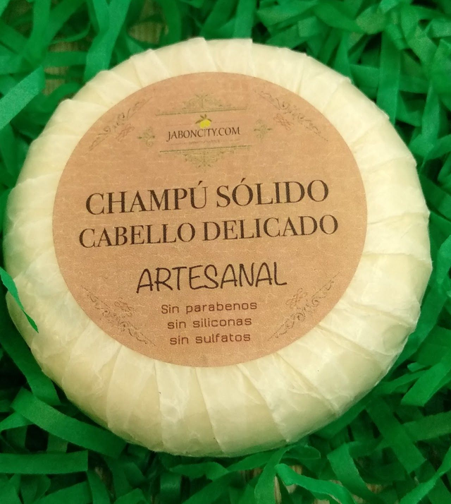 Champú sólido para  cabello  delicado 