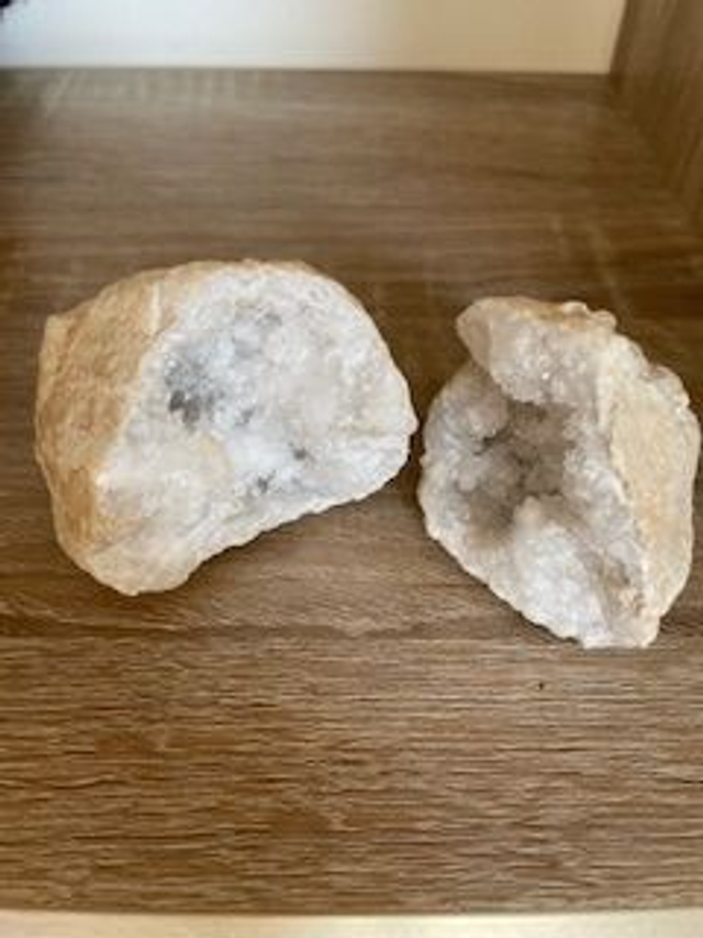 Géode de calcite 288 gr