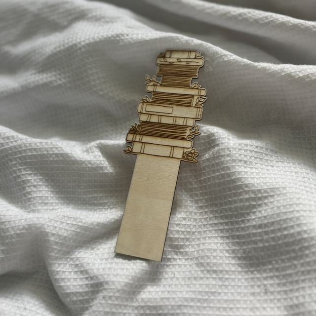 Bookstack Wooden Bookmark | Perfect for avid readers
